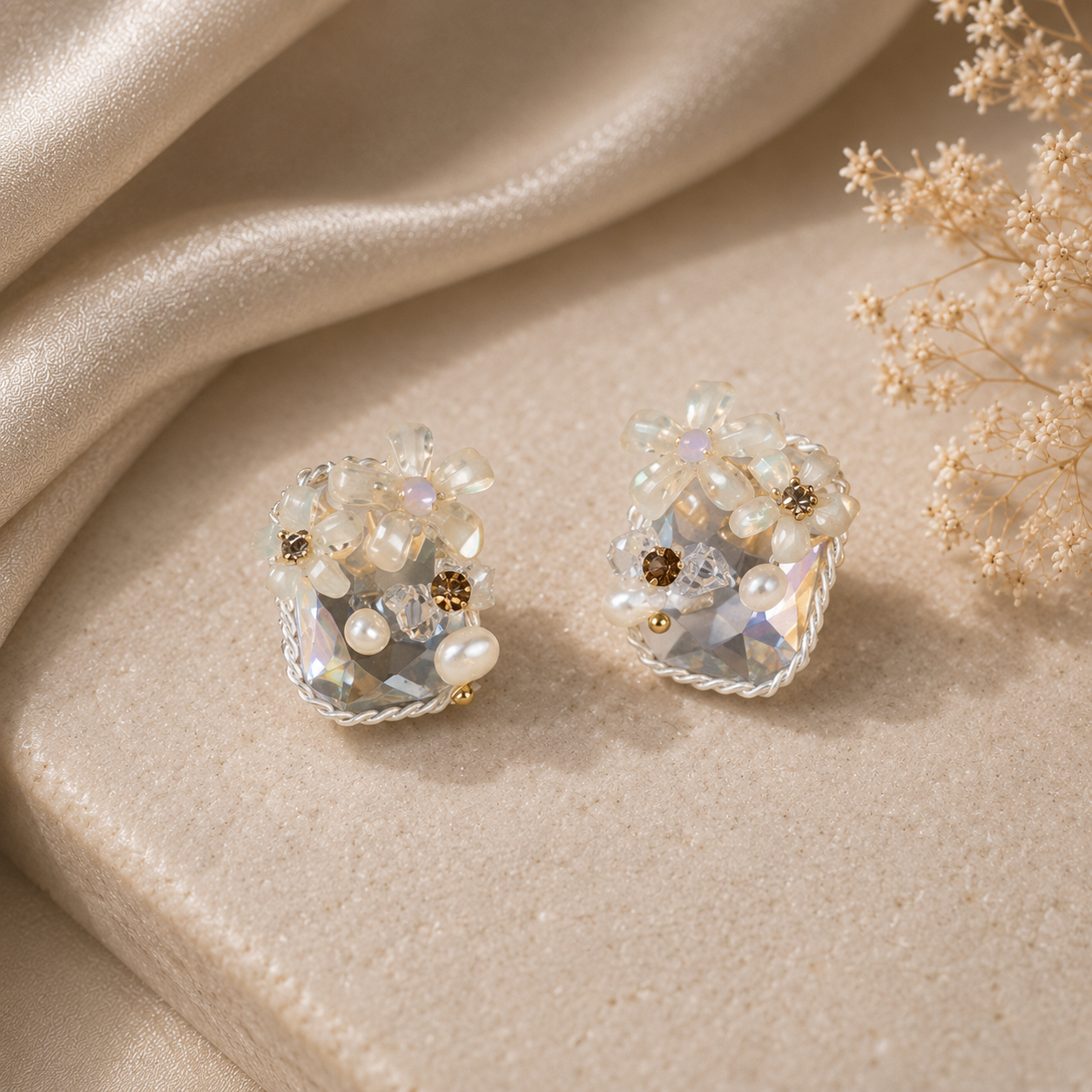 White Floral Crystal Cluster Stud Earrings – Delicate Pearl Bridal Jewelry