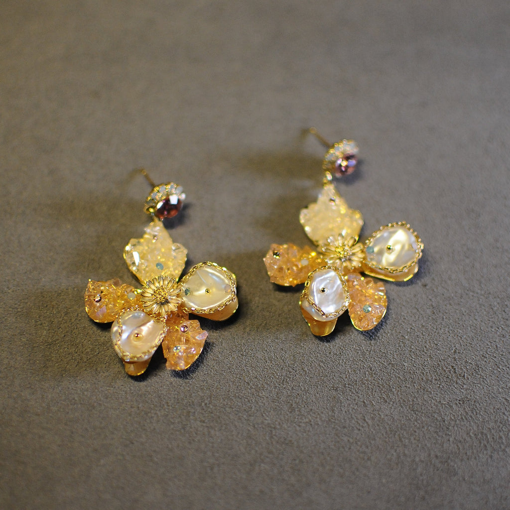 Gold Baroque Pearl Flower Drop Earrings – Luxury Statement Floral Jewelry