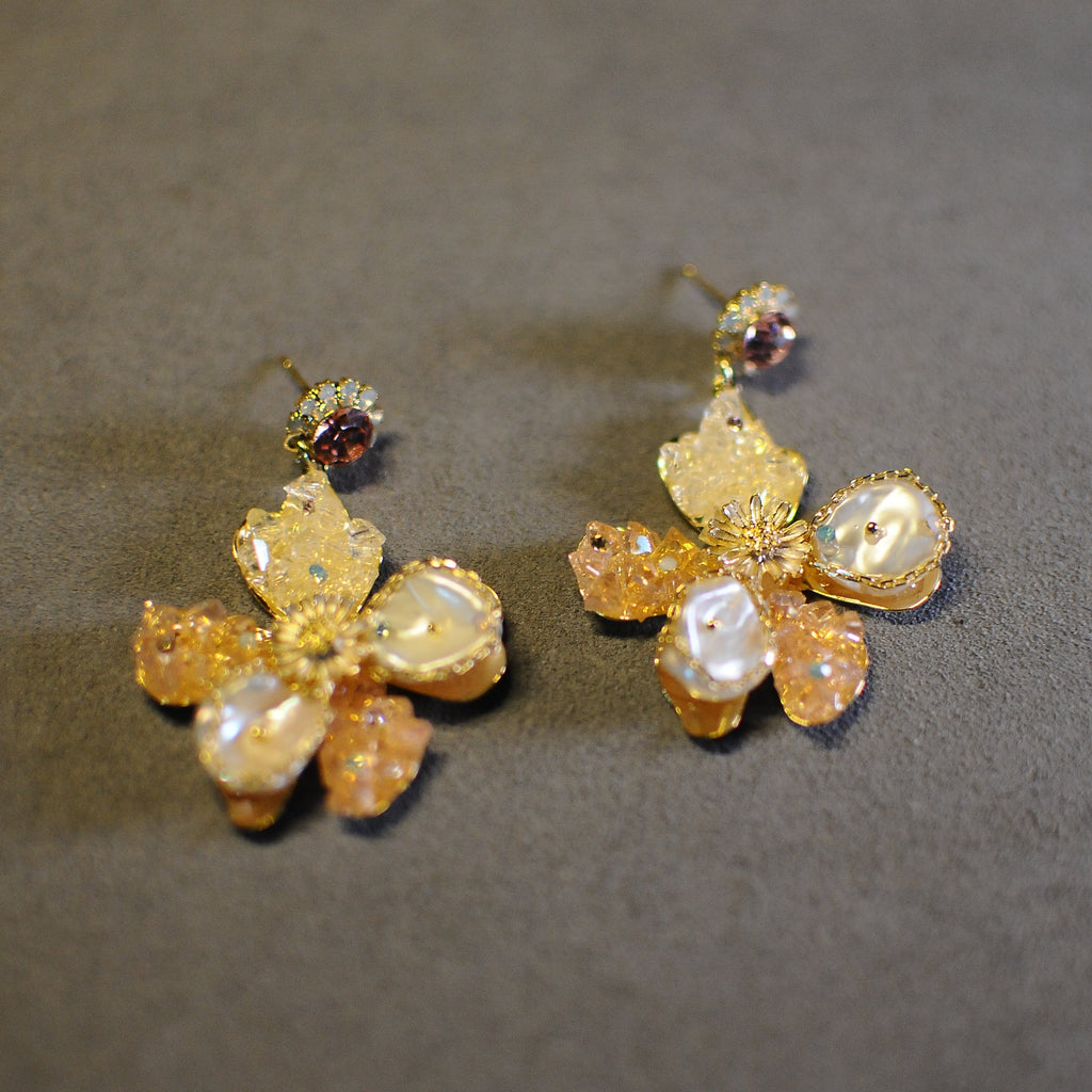 Gold Baroque Pearl Flower Drop Earrings – Luxury Statement Floral Jewelry