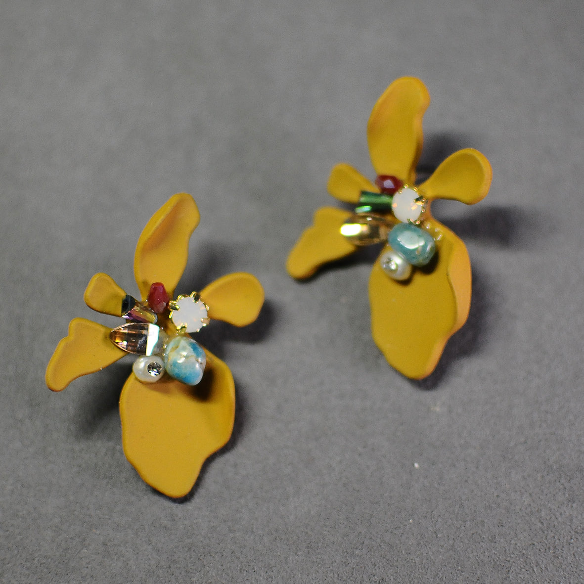 Mustard Yellow Flower Stud Earrings – Colorful Crystal Statement Jewelry